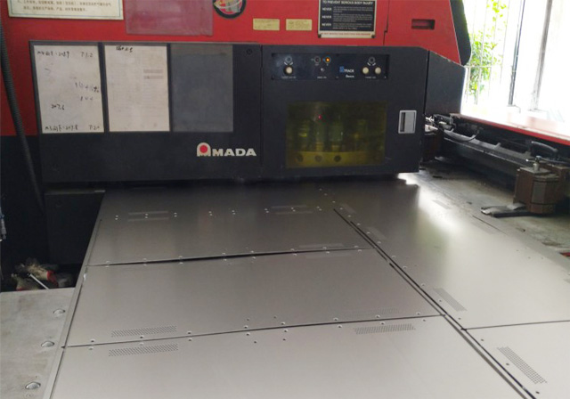 cnc punching service