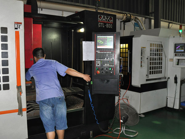 CNC machine center