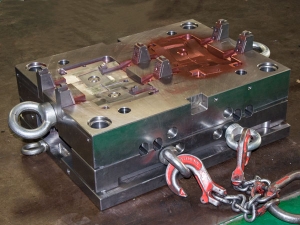 Injection mold