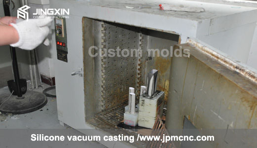 making-silicone-mold-step8 oven machine for vacuum casting