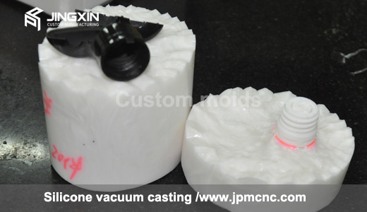 making-silicone-mold-step9 Silicone vacuum casting parts