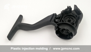 plastic injection molding process